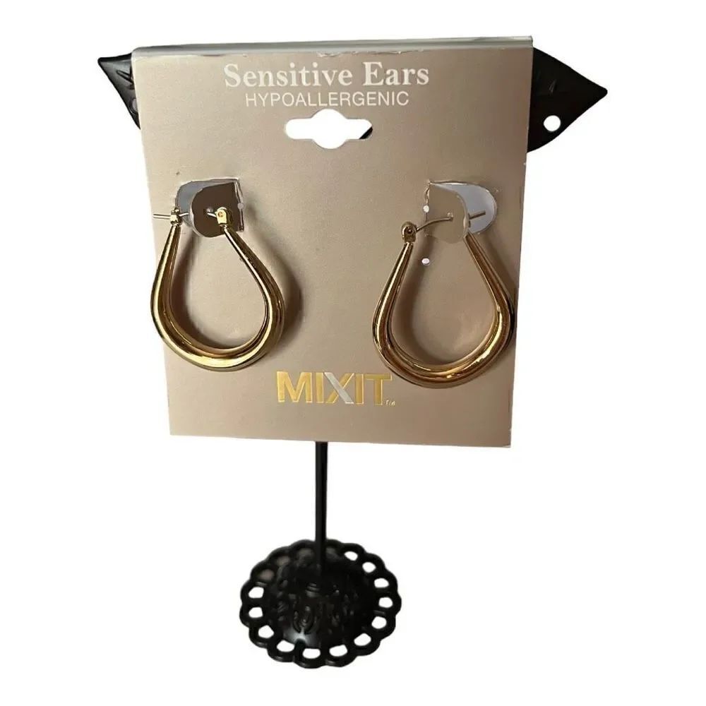 Goldtone Oval Drop Earrings Sensitive Skin NWT
